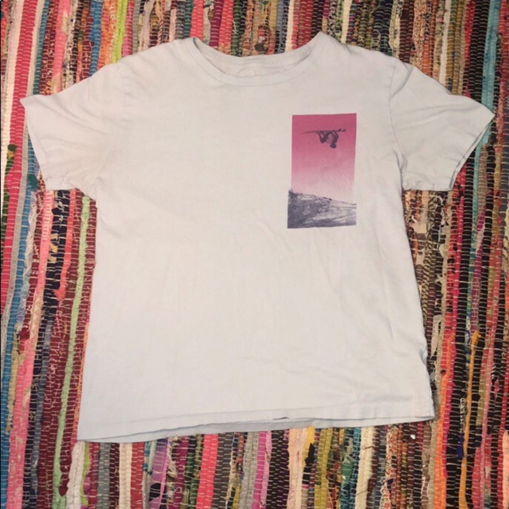 Light blue/pink surfer t-shirt